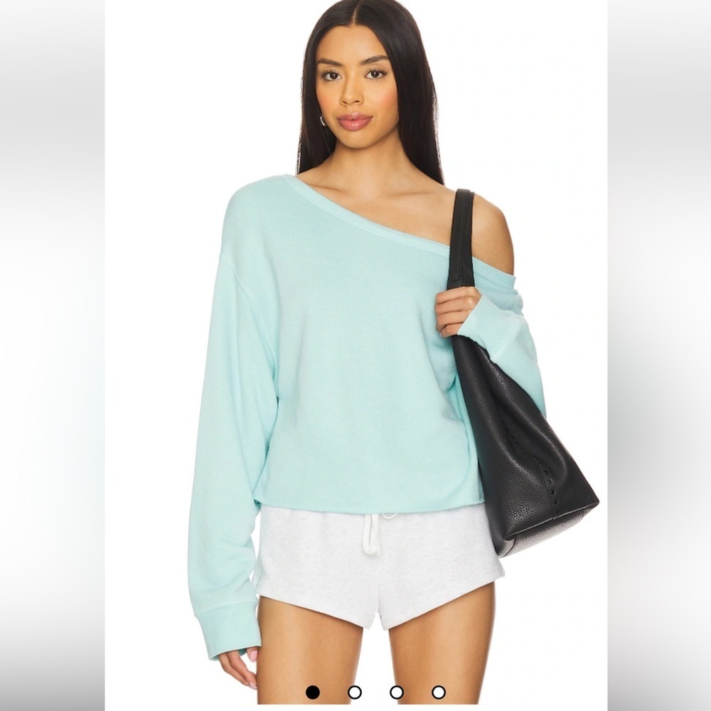 Spiritual Gangster Off-the-Shoulder Sweater in Mint